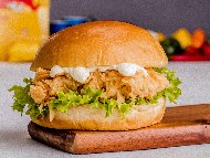 Рецепта Рецепта за Зингер бургер пилешко месо от гърди като в KFC (кфс)